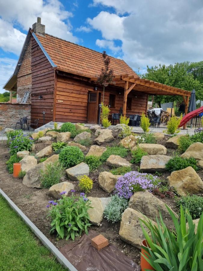 Apartmány Moravia Milovice  Esterno foto